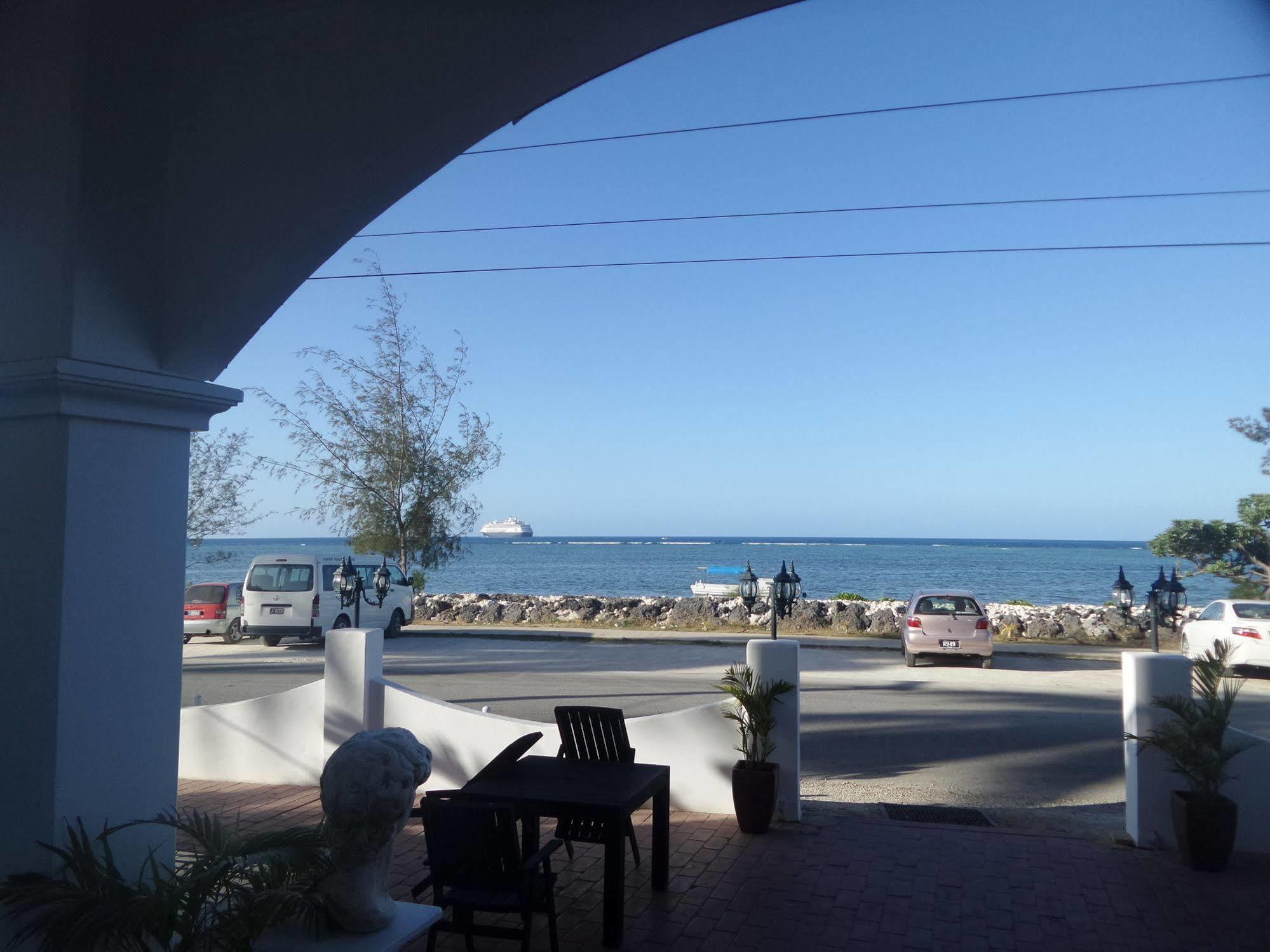 Little Italy Hotel Nuku'alofa Exterior photo